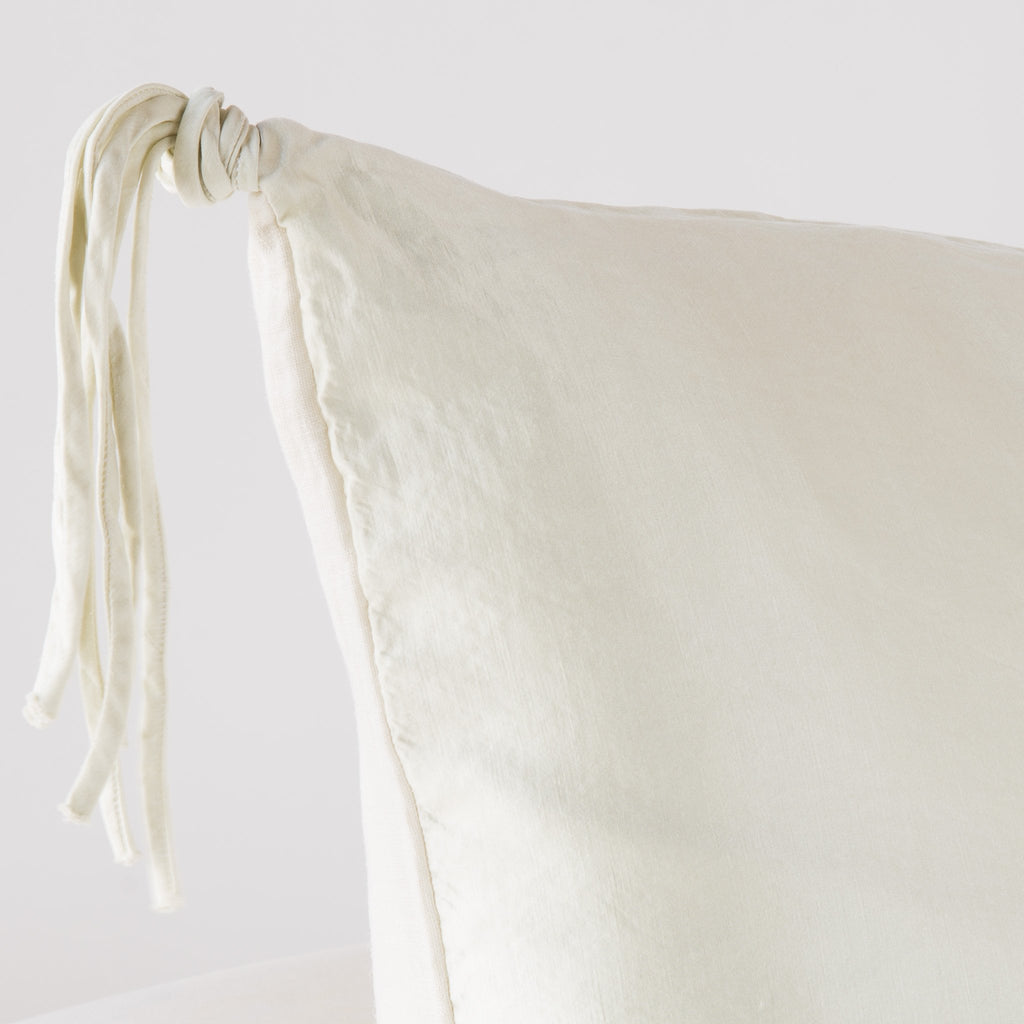 Bella Notte Taline Lumbar Pillow Decorative Pillows Bella Notte Parchment Add Insert 