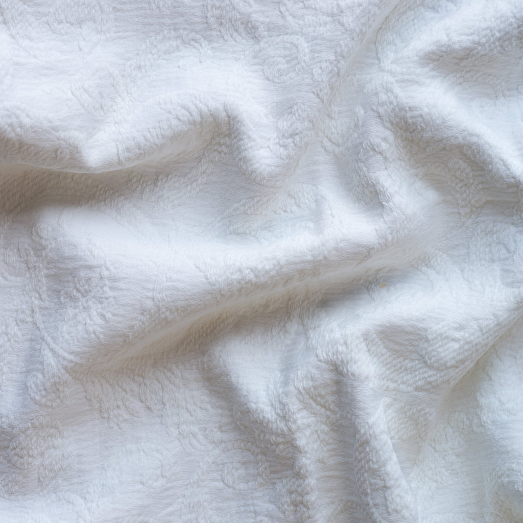 Bella Notte Adele Coverlet with Silk Velvet Edge Quilts & Coverlets Bella Notte White Twin 