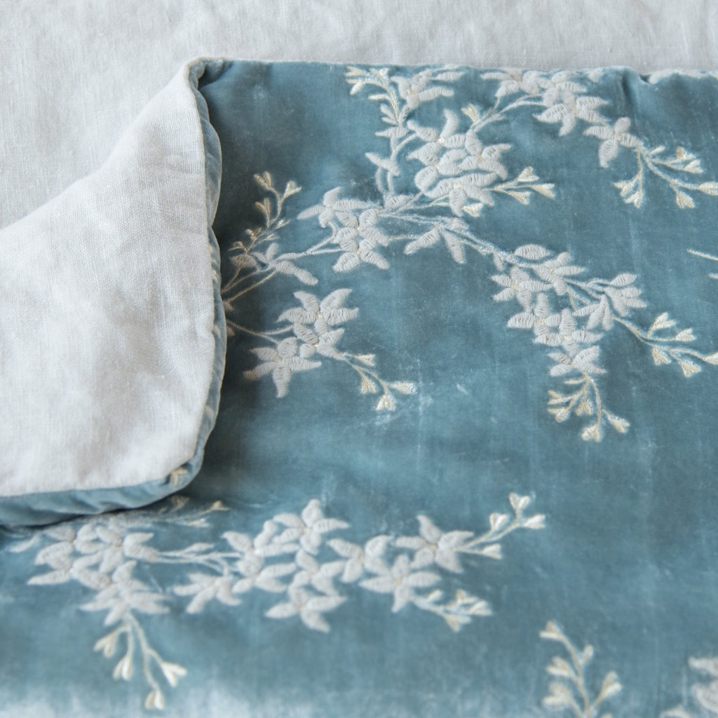 Bella Notte Lynette Bed End Blanket Duvet Covers & Comforters Bella Notte Cloud  
