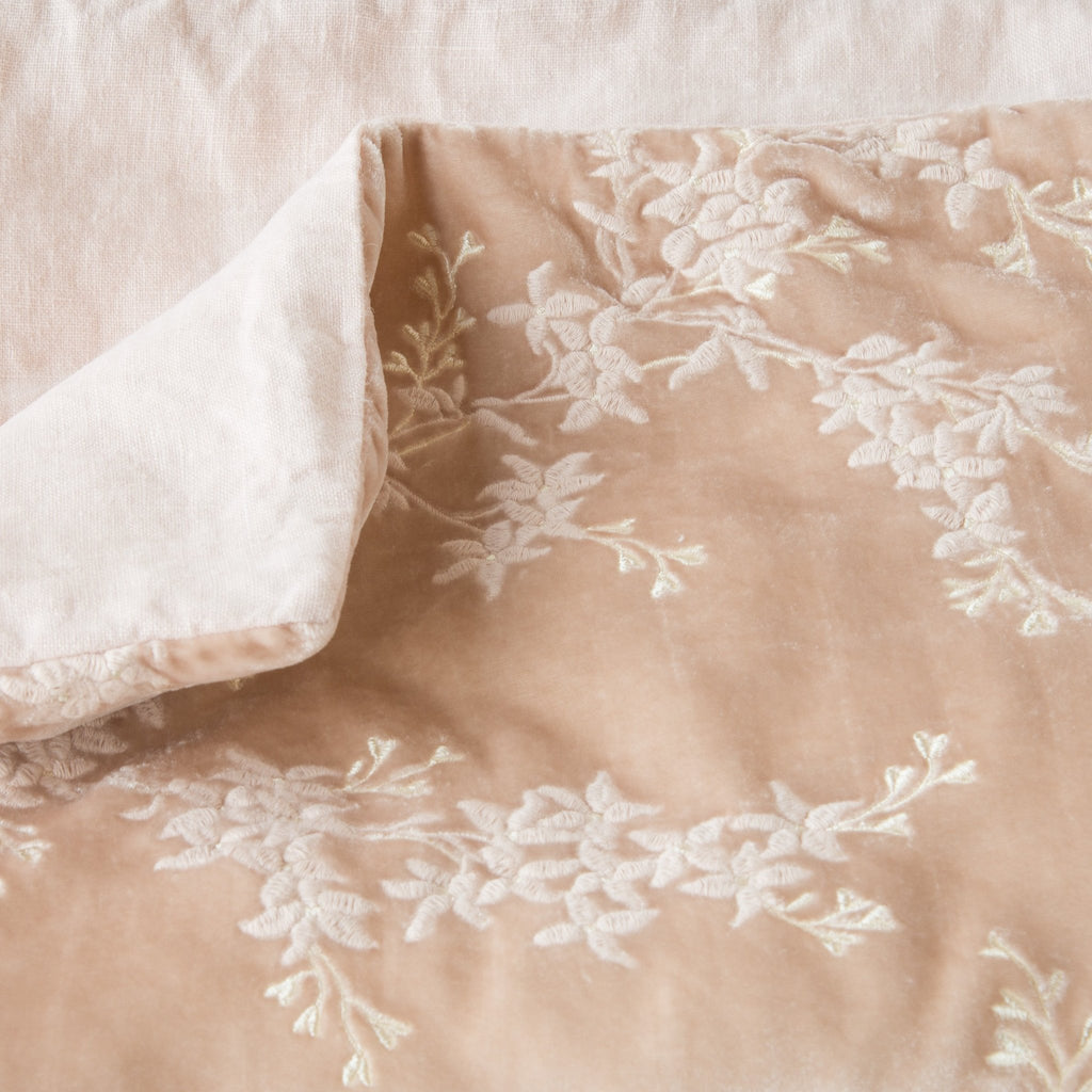 Bella Notte Lynette Bed End Blanket Duvet Covers & Comforters Bella Notte Pearl  