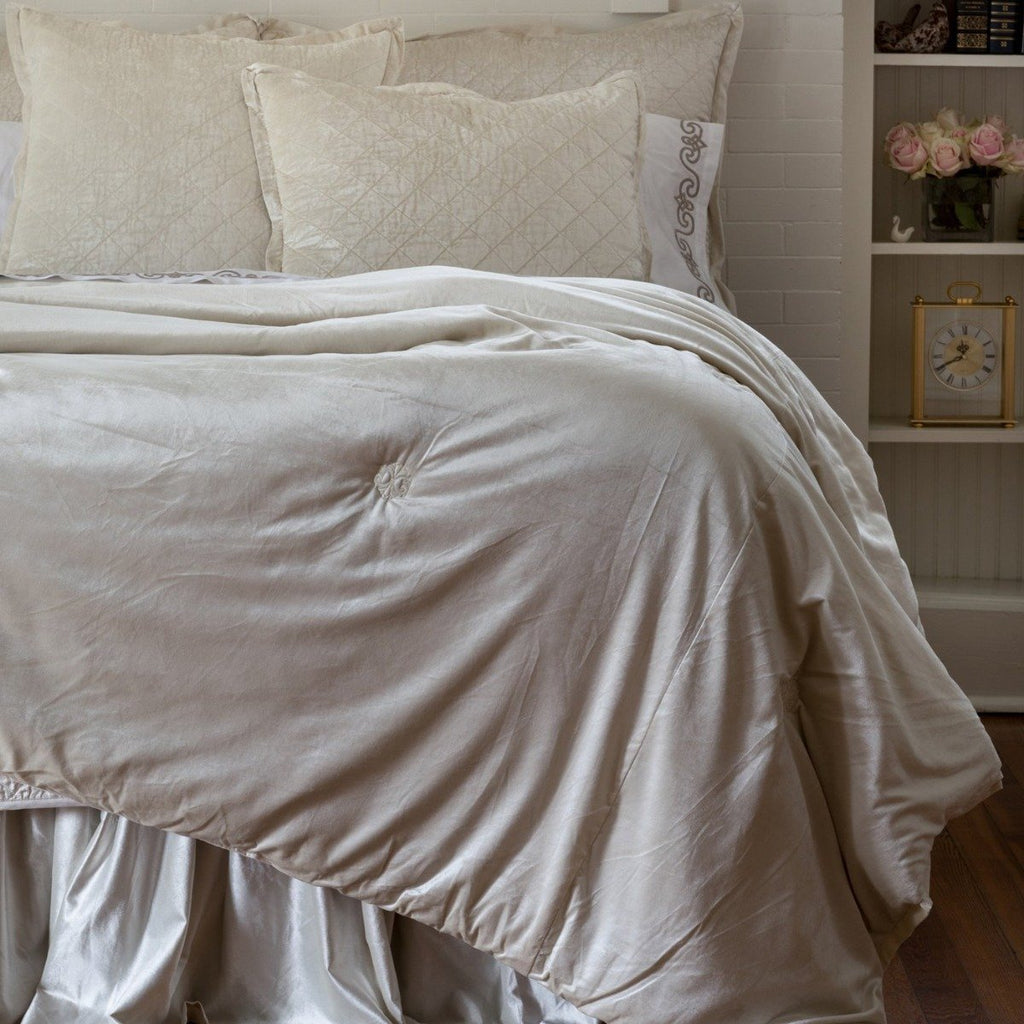 Lili Alessandra Chloe Velvet Padded Comfortlet Duvet Covers & Comforters Lili Alessandra Ivory Queen 